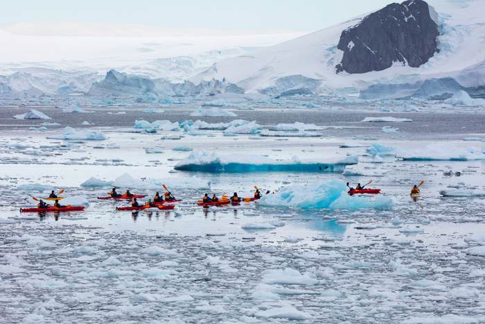 Poseidon Expeditions, Sea Spirit, Kayaking 3, ©Holger Leue.jpg